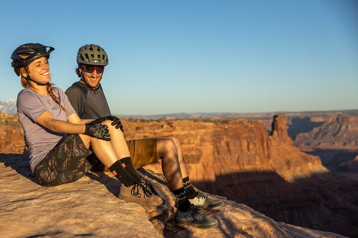 E-BIKE Sunset - Dead Horse Point E-bike Mountain Bike Tour - Photo 1 of 6